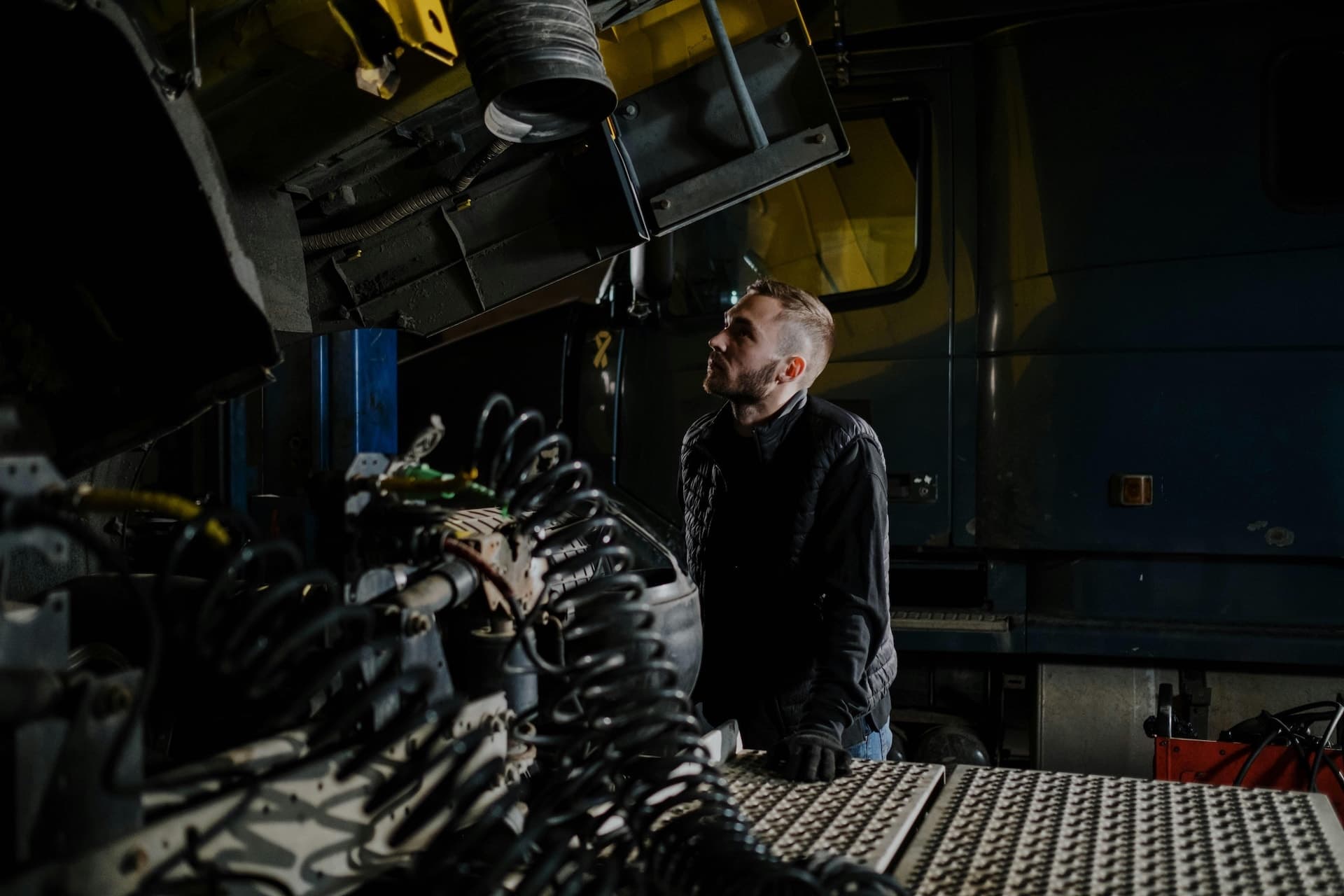 Mechanik Samochodów Ciężarowych i Maszyn Budowlanych